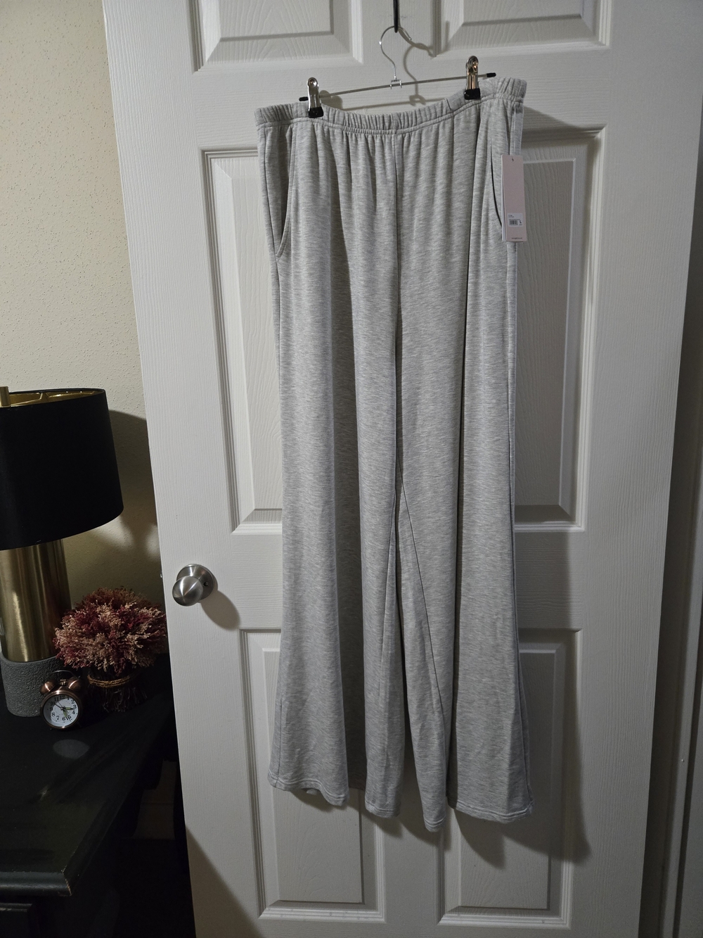 Yogalicious Heather Gray Lounge Pants NWT - Picture 13 of 13